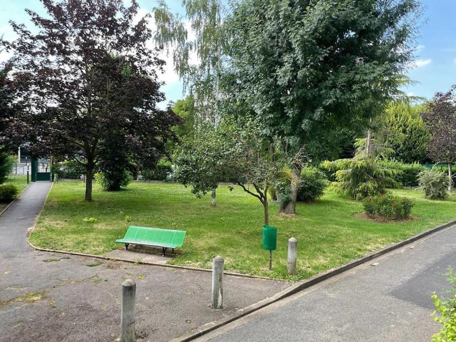 Appartement Proche Metro Villejuif La エクステリア 写真